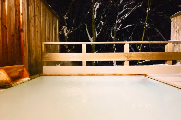 滑雪後泡湯實在太爽