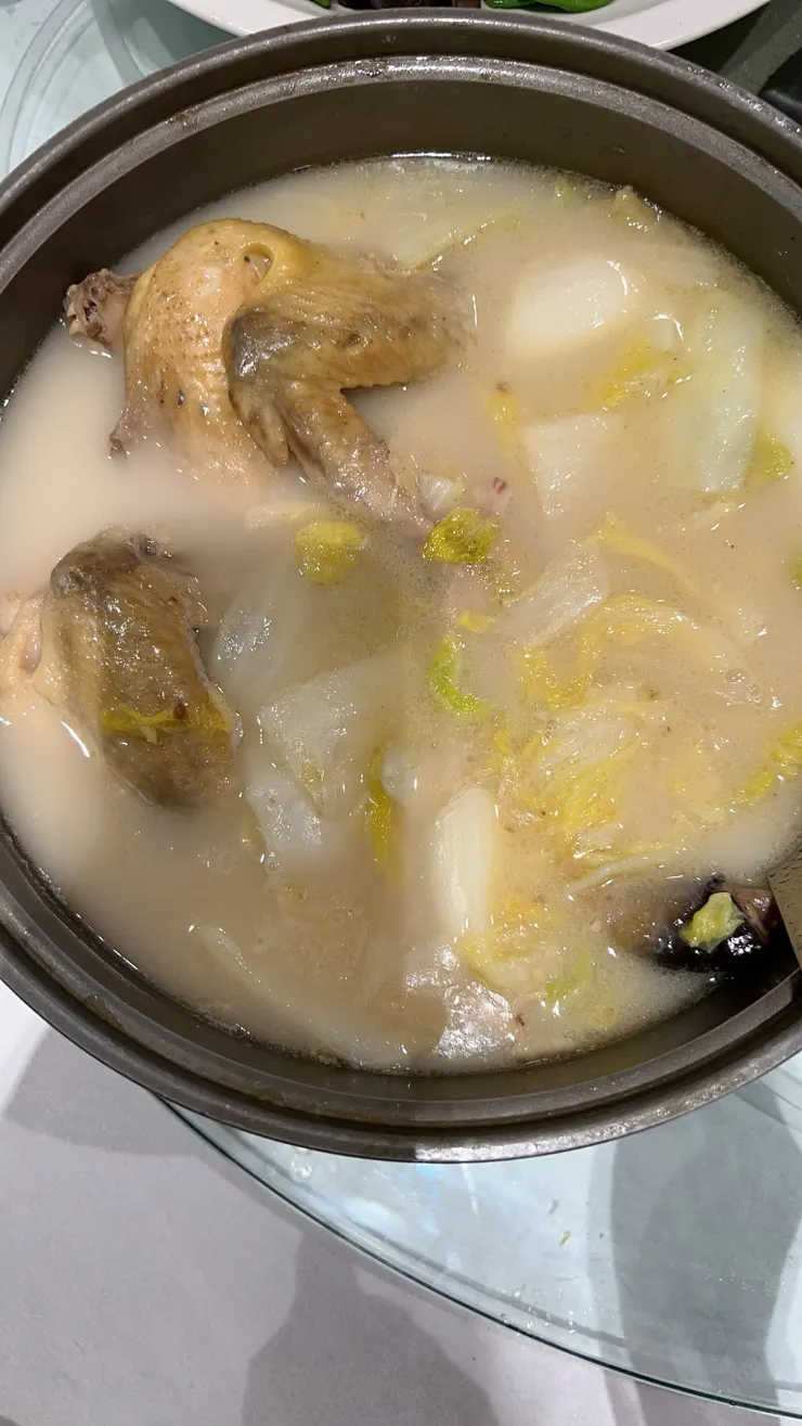 很濃的雞湯，但我沒很愛