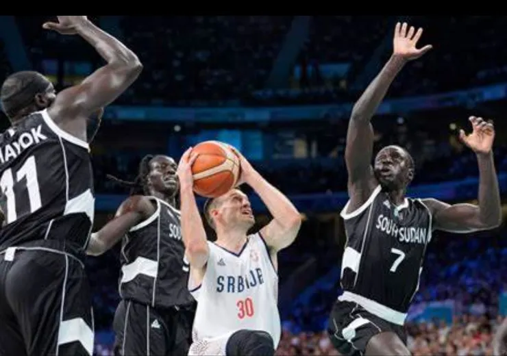 阿蘭莫域個人突破上籃取分