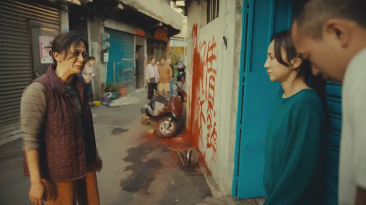 阿傑被討債潑漆