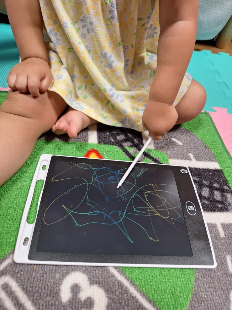 2歲孩子畫的樣子