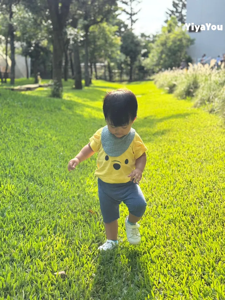 戶外環境乾淨也很適合讓小孩放風