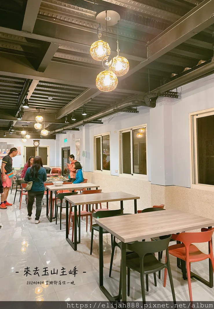 【玉山主峰西峰.兩天兩夜】南投縣信義鄉的望鄉部落艾度民宿/塔