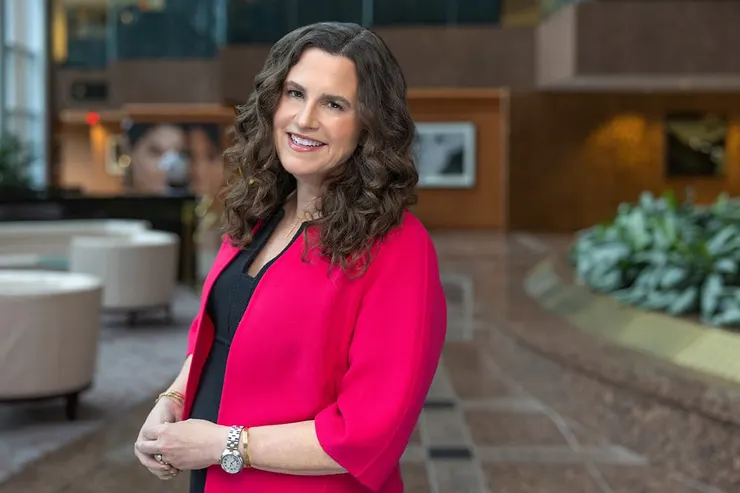 圖說:Deborah Gibbins,玫琳凱營運長。(圖/玫琳凱提供)