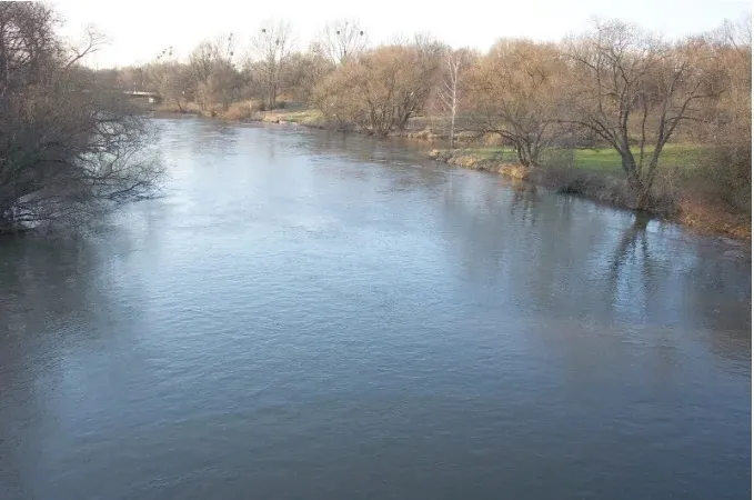 看似平靜的萊諾河段,卻成為兇殘殺人魔的棄屍場地。