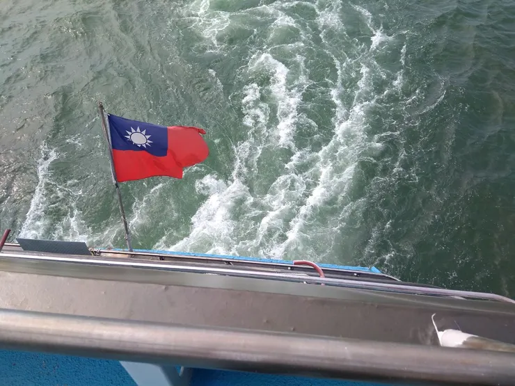 這艘船不是巴拿馬註冊的。是臺灣註冊的。