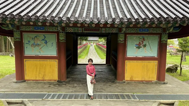 從二山門看向紅塵