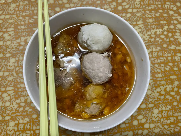 母親做的魚丸＋貢丸鮮雞湯