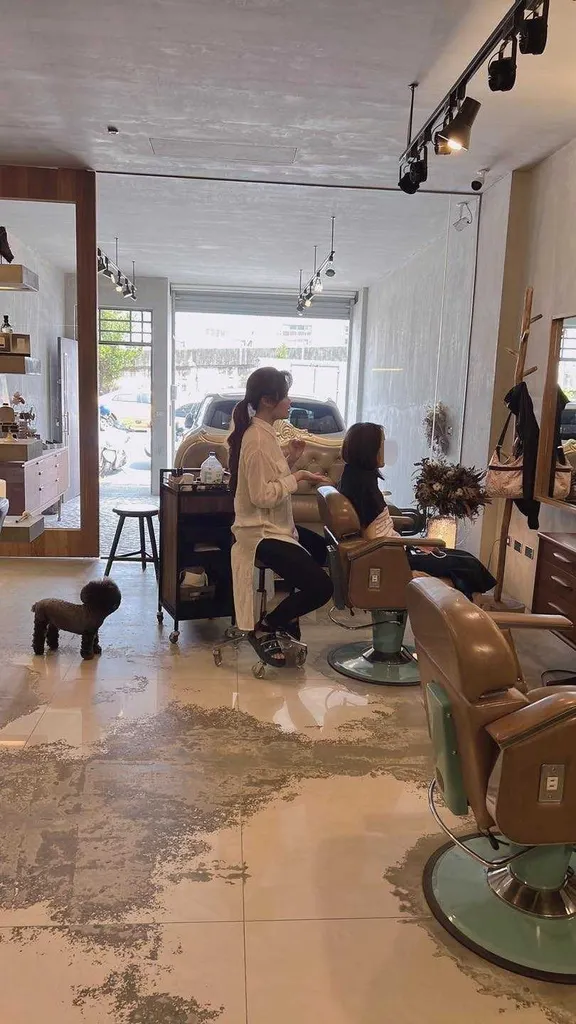 台南美髮推薦|全家都愛的髮廊|our hair髮型剪髮設計|