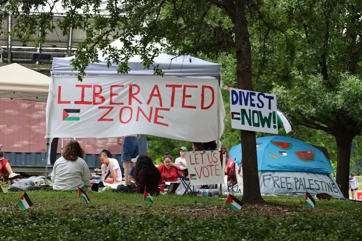 校園「解放區」