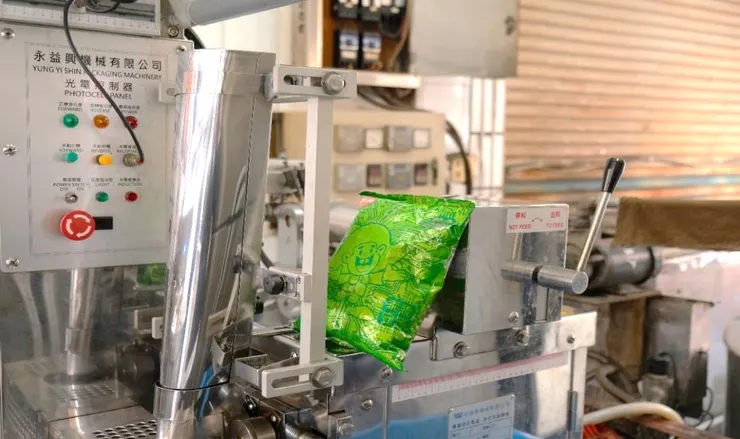 客人眾多，需要乖乖坐鎮，要機器乖乖不搗蛋。