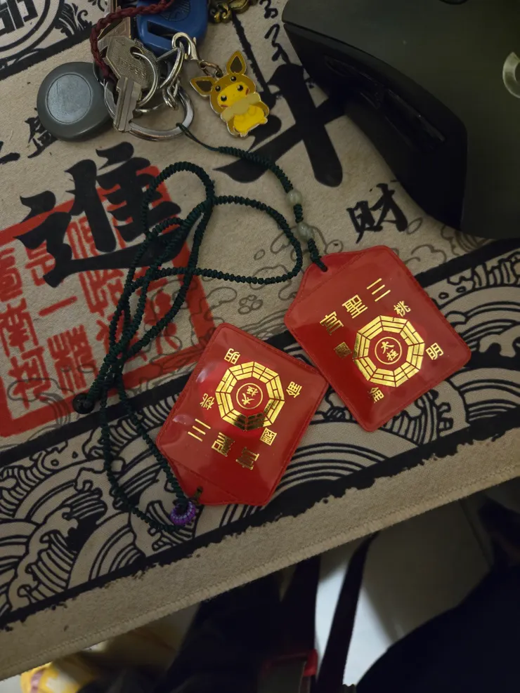 很花繩子的蛇結…