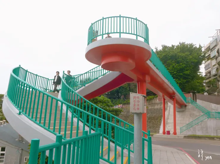 通往多田榮吉故居的天橋