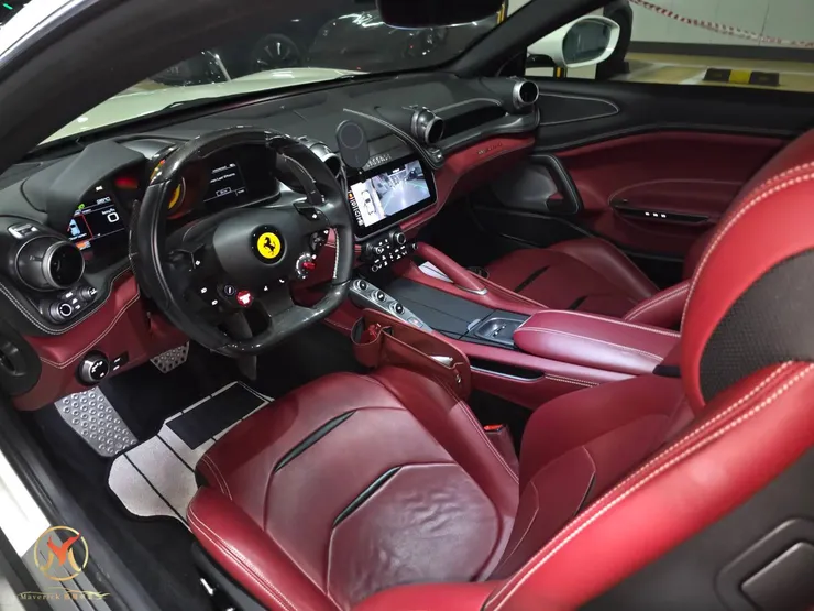 韓國法拉利二手車內裝