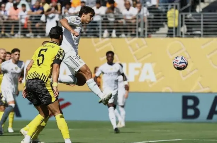 干沙路撞射破網助皇家馬德里領先1:0