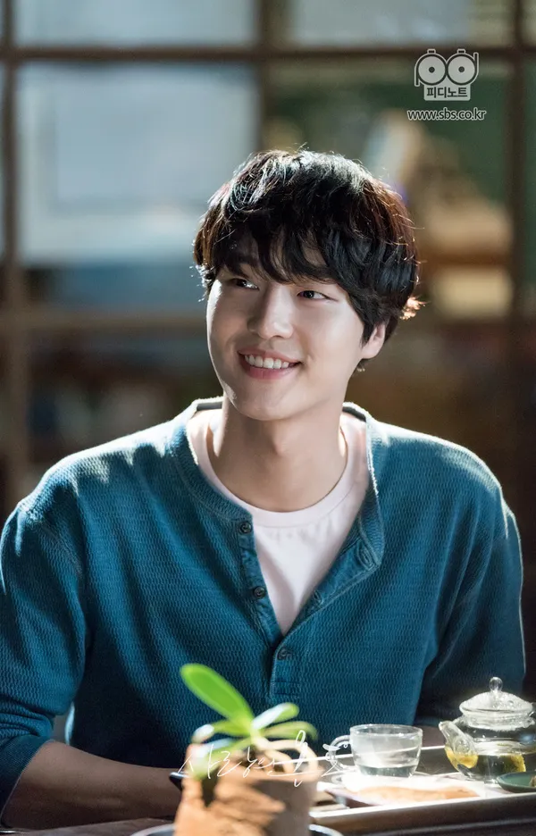 梁世宗本身自帶溫暖善良、平實而溫和的氣質，發自心底的真誠，很適合演繹情感細膩的角色。