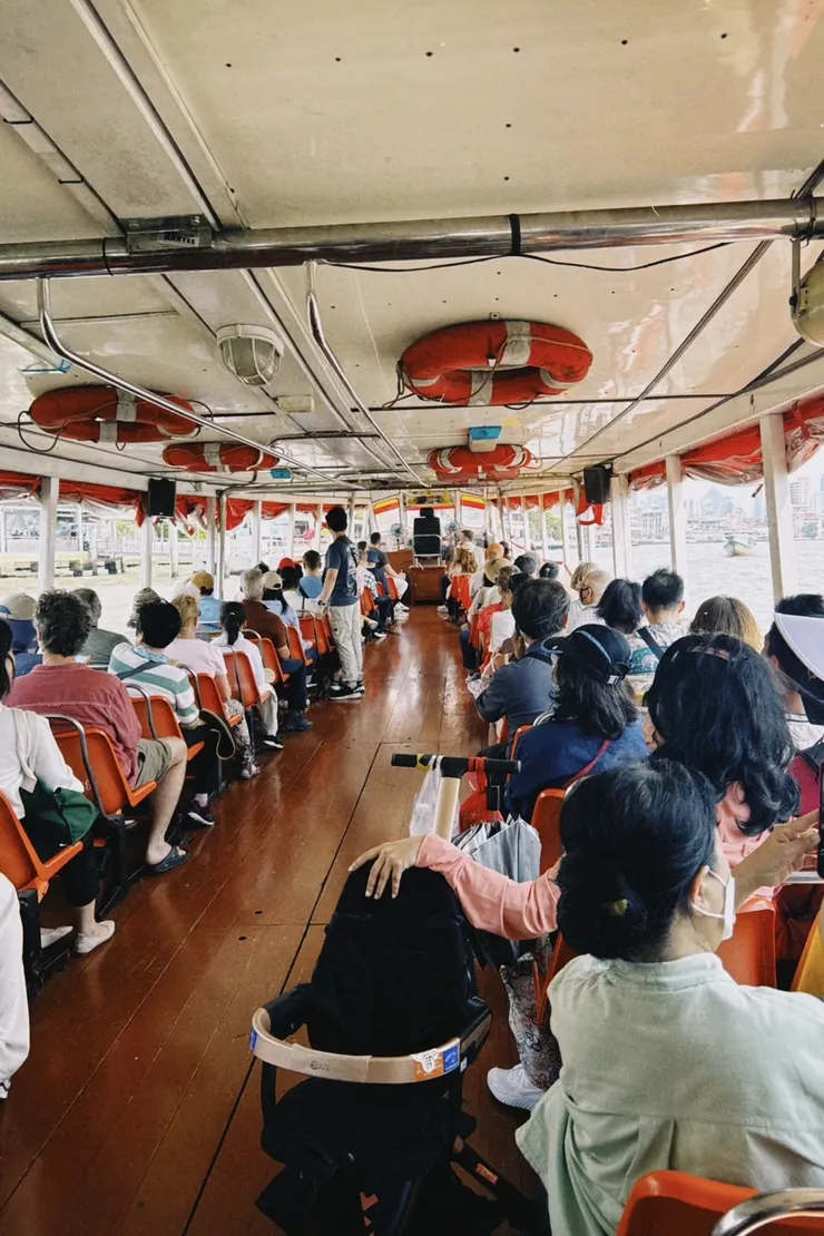 回程中午時段人潮爆滿