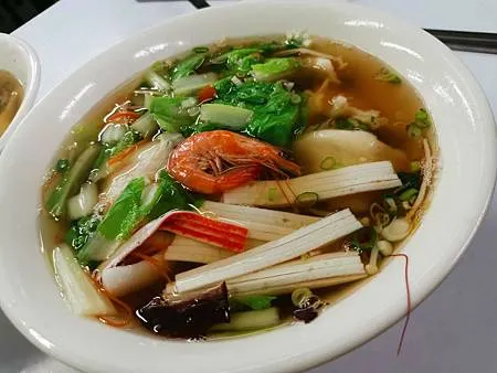 [台北美食]城南地區福井麵疙瘩，人氣夯、經常座無虛席，拼圖牆