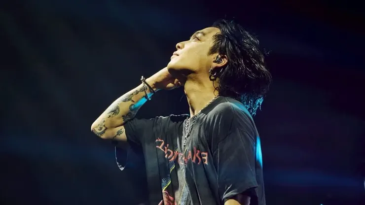 via 優里's Instagram