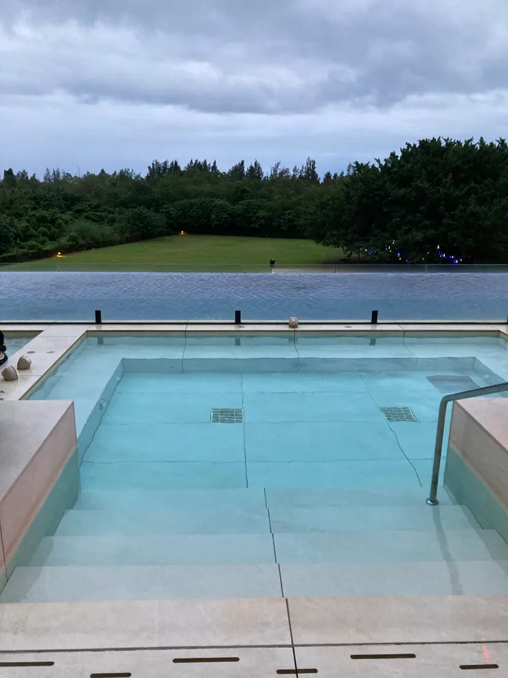 也有提供溫水池