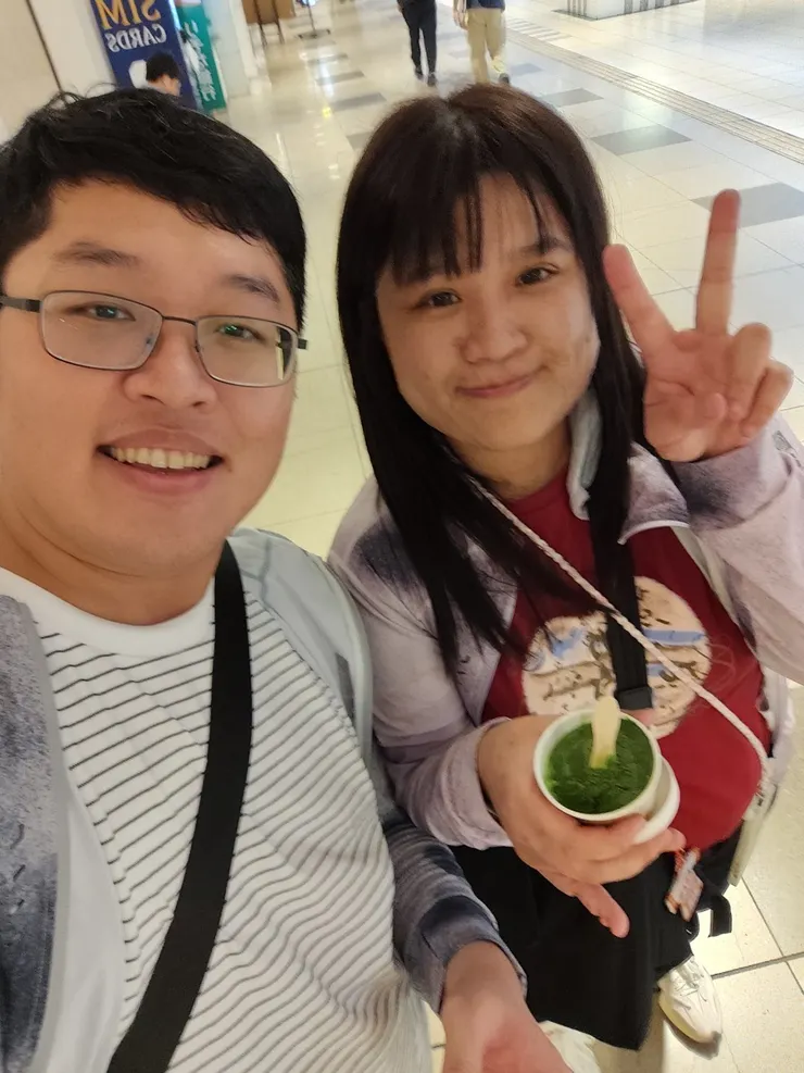 下日本的第一個點心-抹茶冰淇淋😄