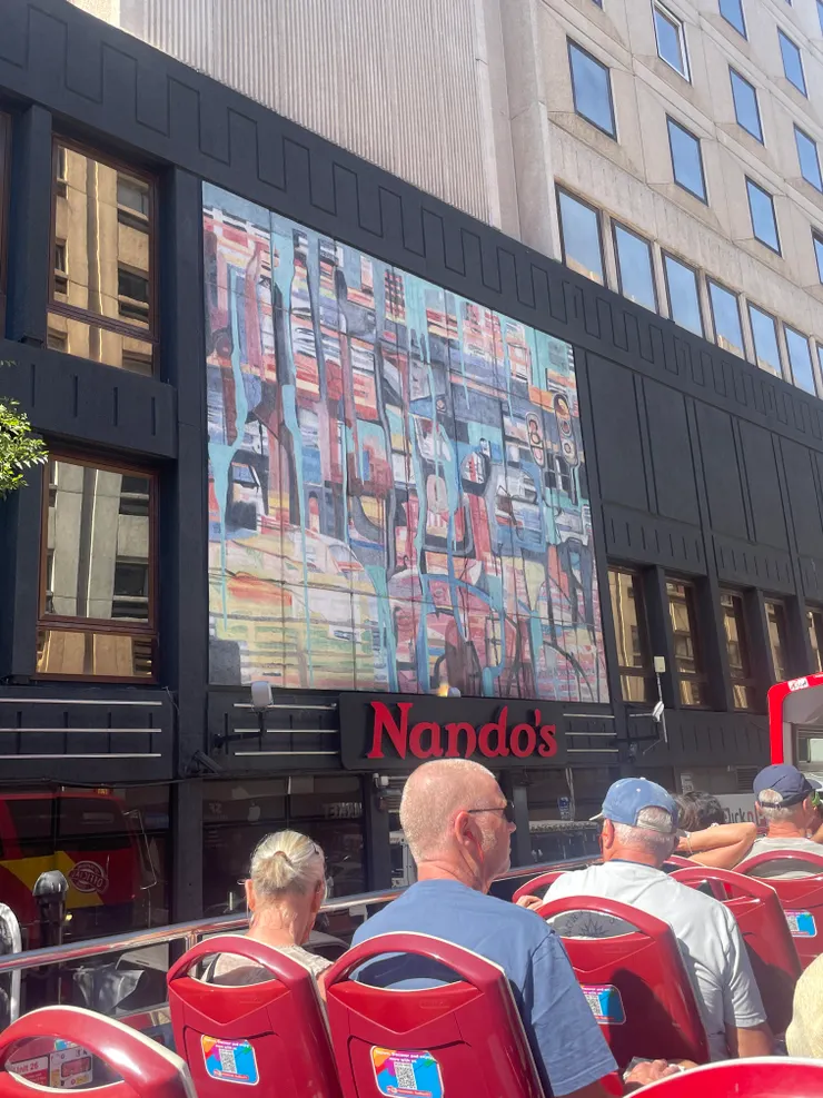 各國來南非的旅人 和 連鎖速食店的藝術照