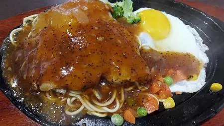 [基隆美食]CP值很可以、服務很好、點餐到上菜速度很快，豪美