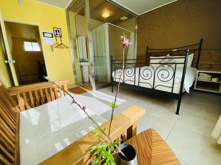 這次入住的房價2人$2000/3人$3000