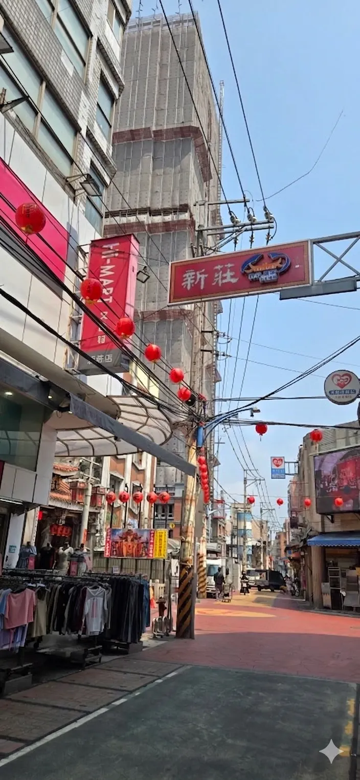 慈祐宮就在亮光處，視野只看得到佛光普照！