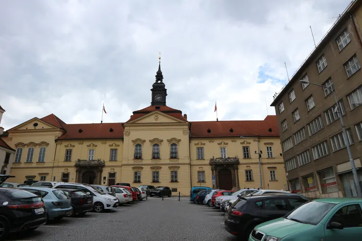 這座多明尼克廣場，過去其實是座魚市場