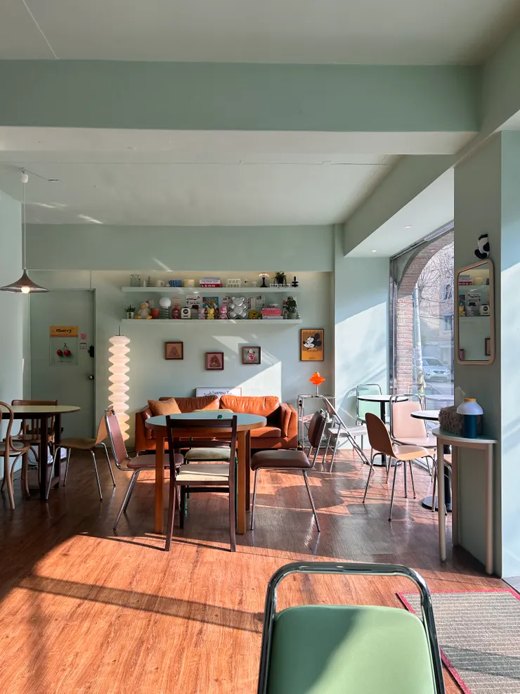 偶然走進一間咖啡很好喝的咖啡館