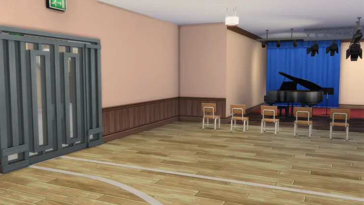 別以為最旁邊的座位看不到舞台，其實看得到；但即使看不到，仍能聽到來自台上的訓話。