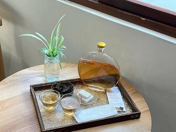 （高雄茶飲）釅遇茶屋～王氏昆仲公園網美茶飲店！榮獲食品米其林