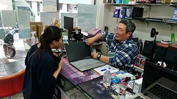 看過來這是回修電腦的過程