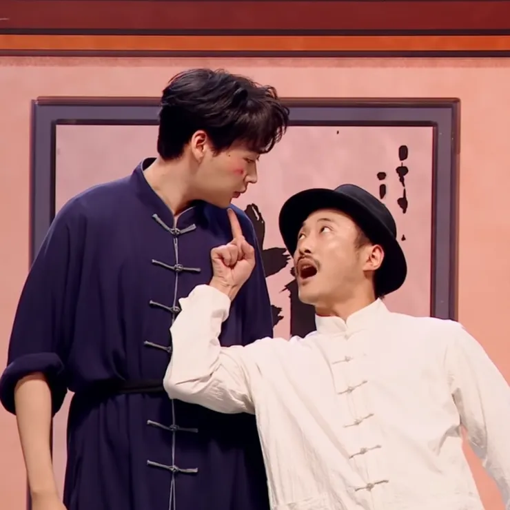 冷不丁梆梆就兩拳