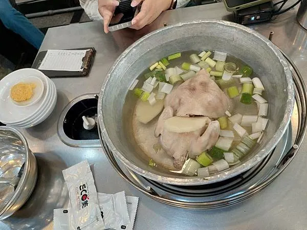 一隻雞本人
