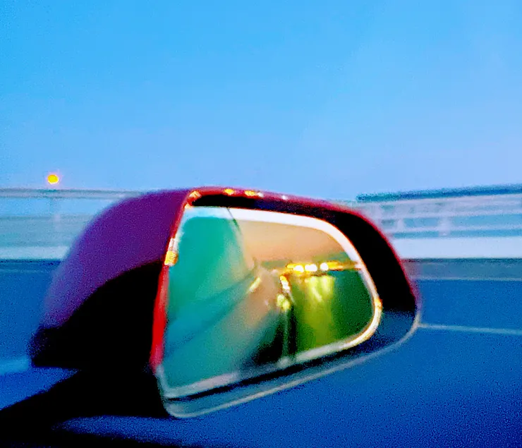 曾經一個太陽還沒完全升起就趕往出差的目的地的早晨