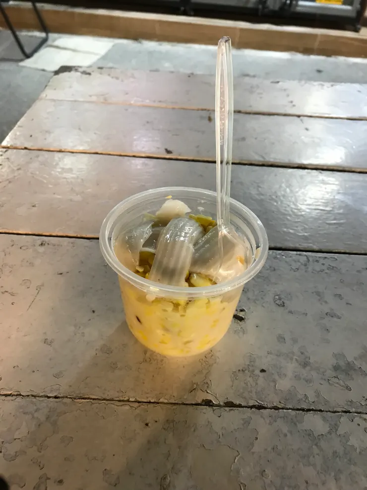 這杯是椰子玉米，椰香很重，我很喜歡。