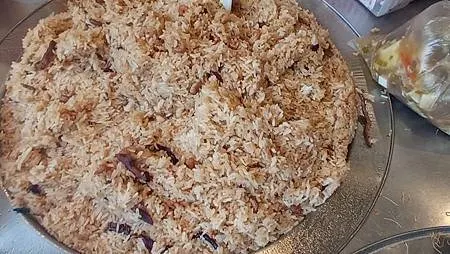 [基隆美食]當天現做現賣的三小姐油飯鍋貼，經營三十年的老店，