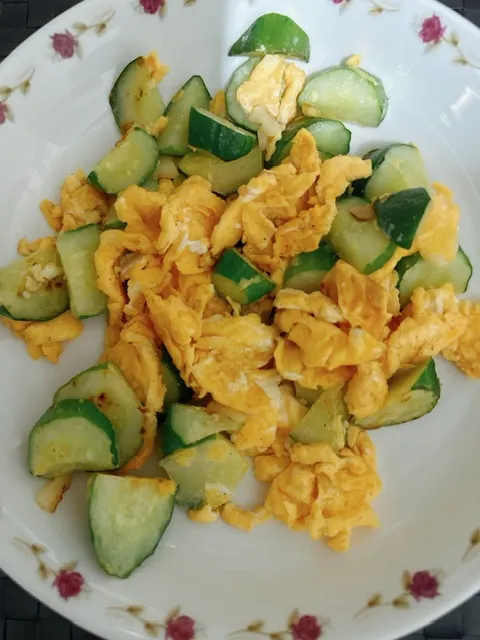 小黃瓜炒蛋