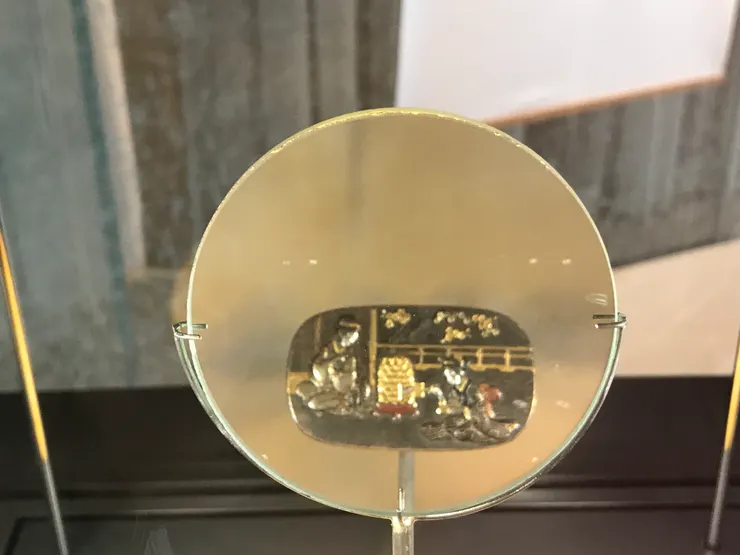 比較小的展品便會加上這種放大鏡。