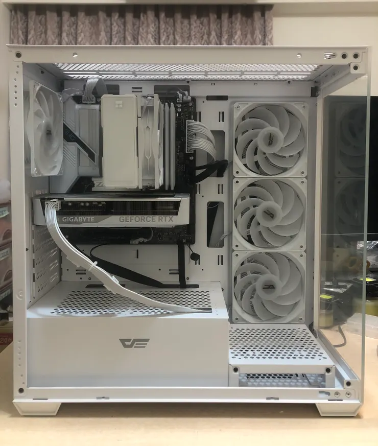 終於整理好線路，準備點亮機器！