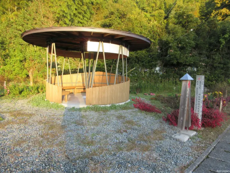 第28號 月夜遍路小屋