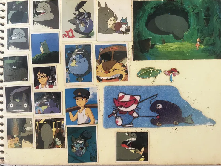 以前貼紙簿裡，很喜歡貼有關龍貓動畫的圖案。