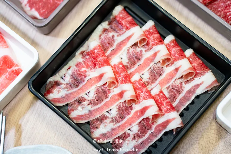 [礁溪火鍋吃到飽]樂樂壽喜燒日式鍋物放題，火鍋吃到飽538元起，無限量供應現切原肉、蔬菜車、冰淇淋，礁溪火車站附近美食餐廳，附最新吃到飽價位