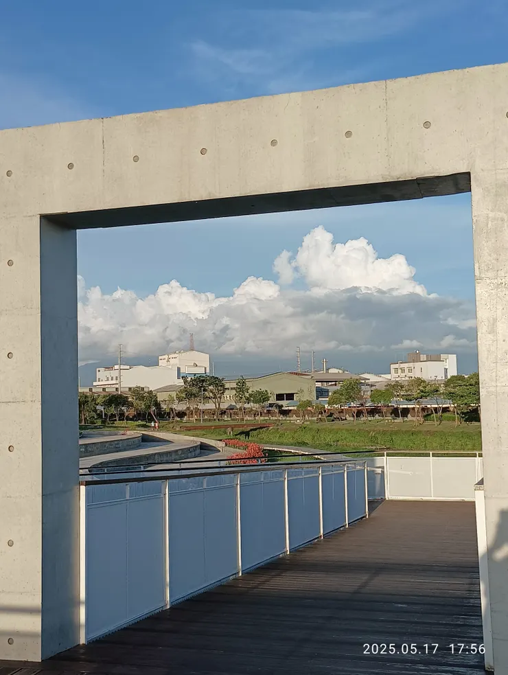 天涯靜處無愁雨，自拍攝