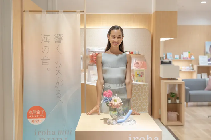 水原希子造訪 iroha 大丸梅田店