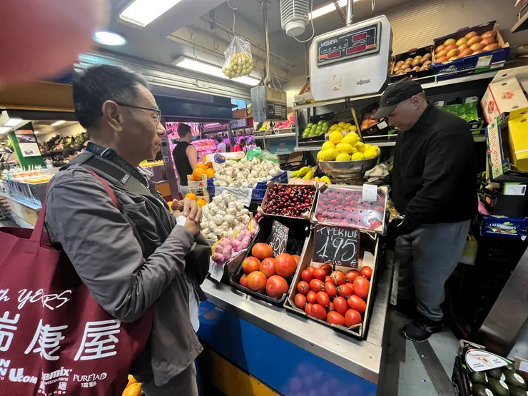 西班牙馬拉加：阿卡拉薩納斯中央市場採買