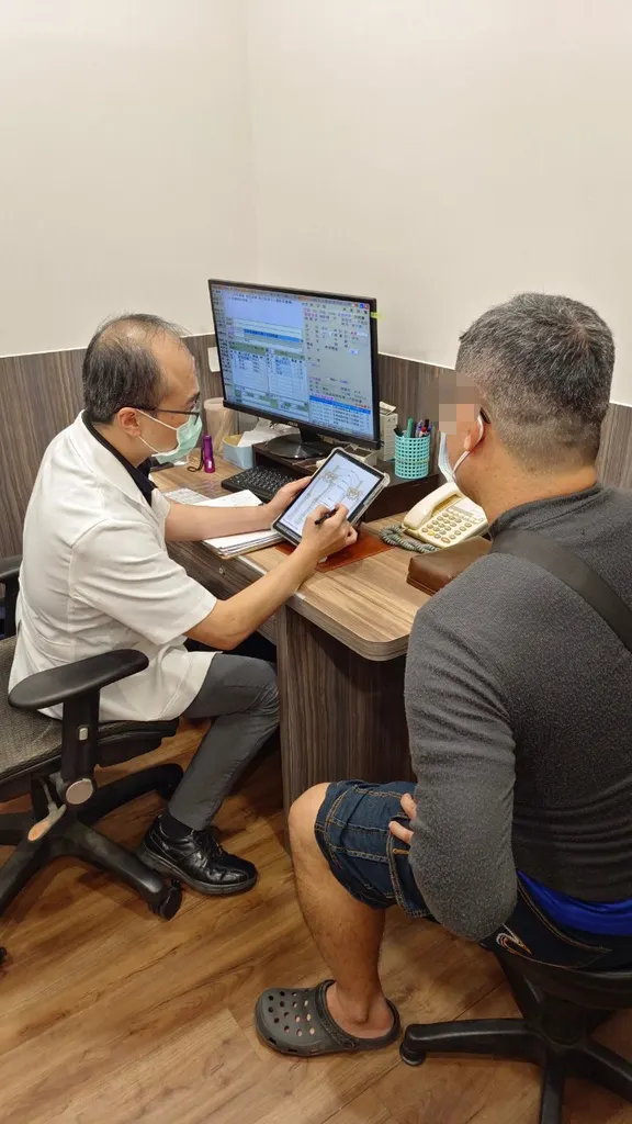 台南中醫治療膝關節疼痛分享，阿爸恢復健步如飛！健恩中醫師針灸