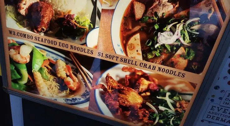 越南烤肉珍珠飯或者烤肉涼拌粉，都是我很喜歡的菜